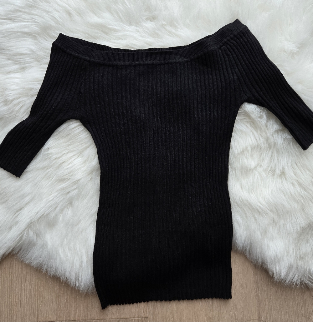 The Hanger Black Ribbed Top